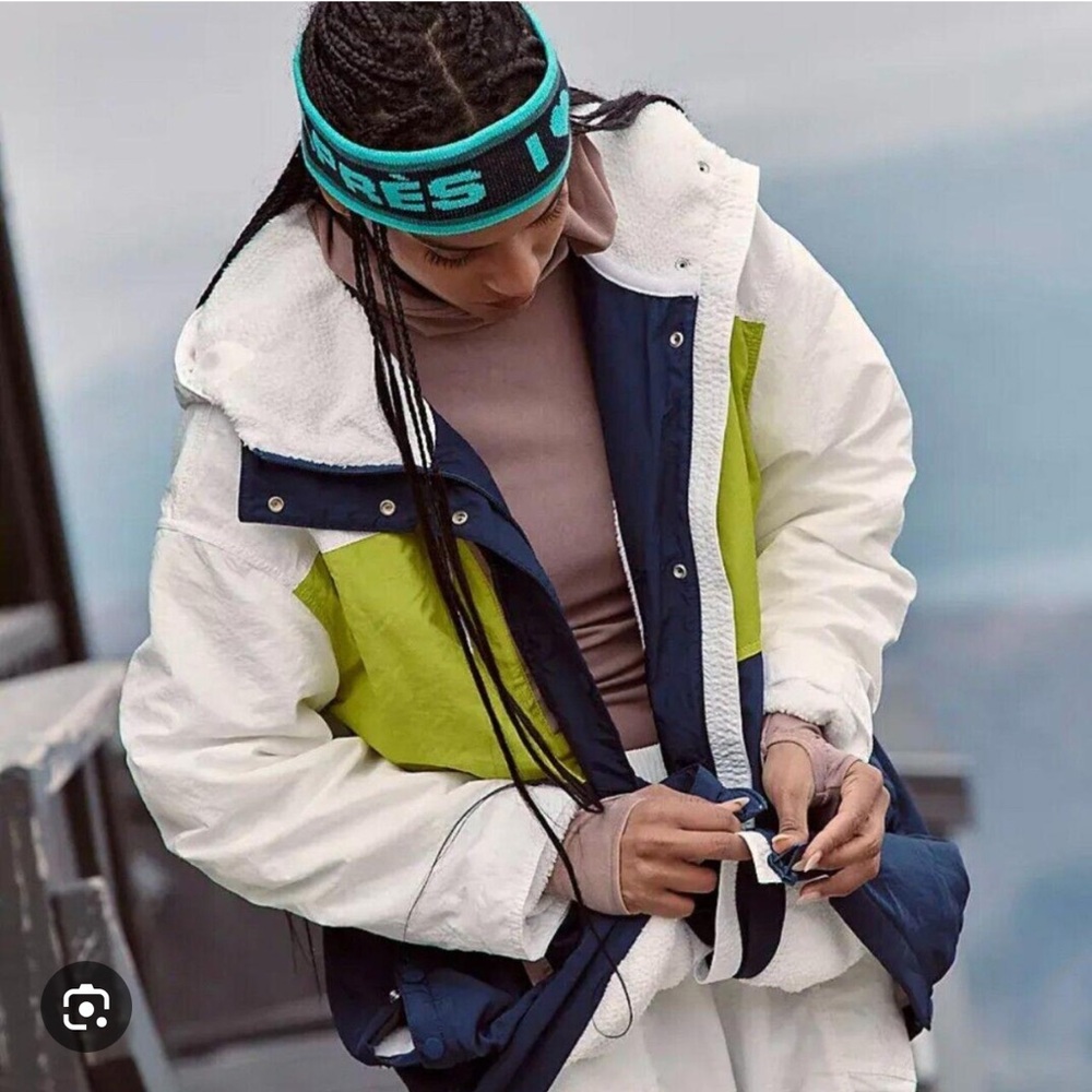 Free peoples searching for something parka